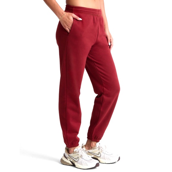 NWT Beyond Yoga LuxeFleece Sweatpants Merlot Red Ultra Soft Lounge Joggers XL - Picture 2 of 13